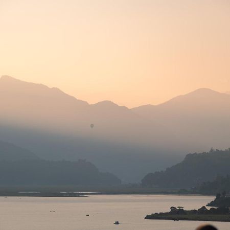 Hotel Pushkar Pokhara Bagian luar foto