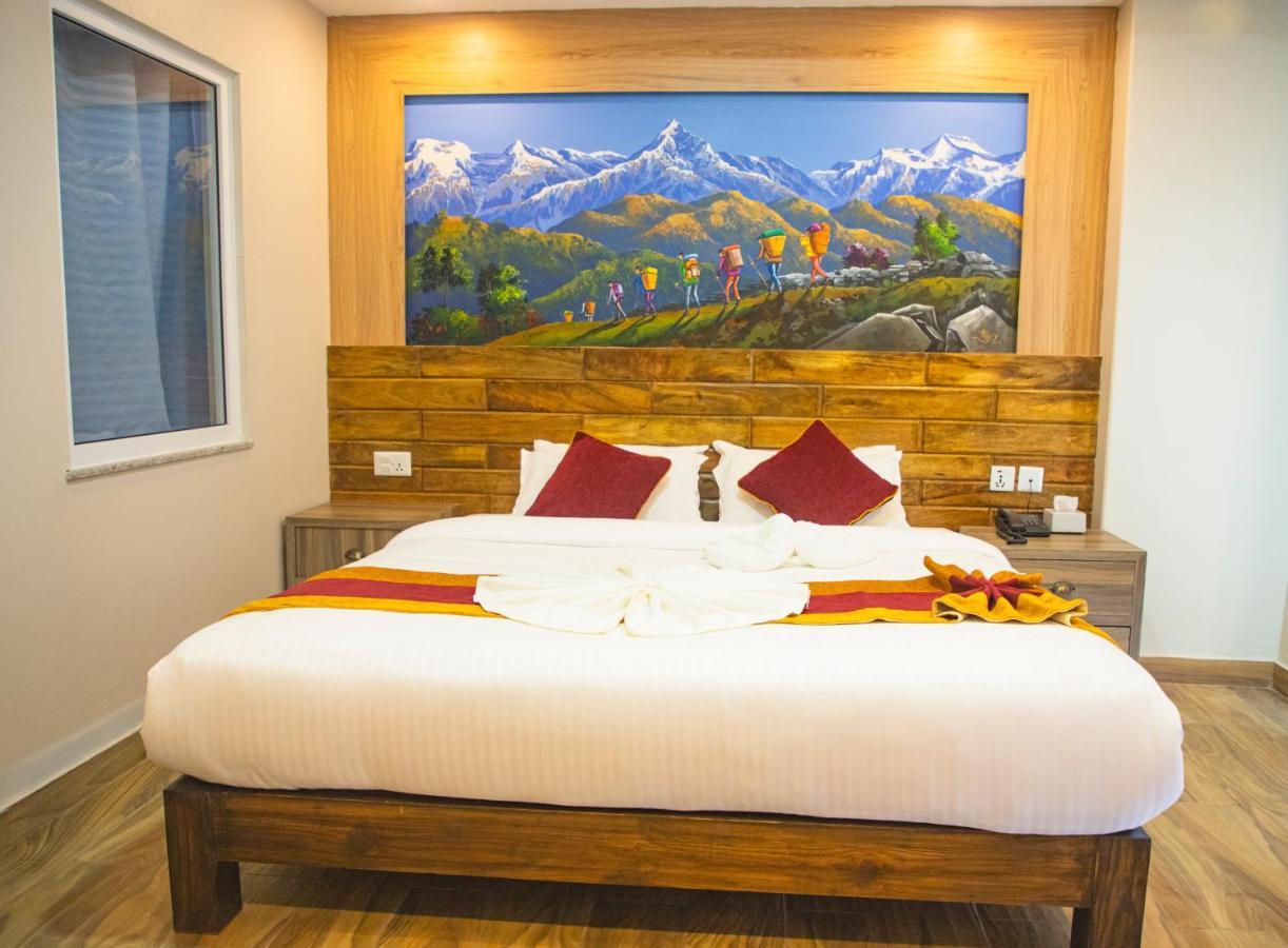 Hotel Pushkar Pokhara Bagian luar foto